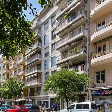 Gambetta - Welkeys Apartman *